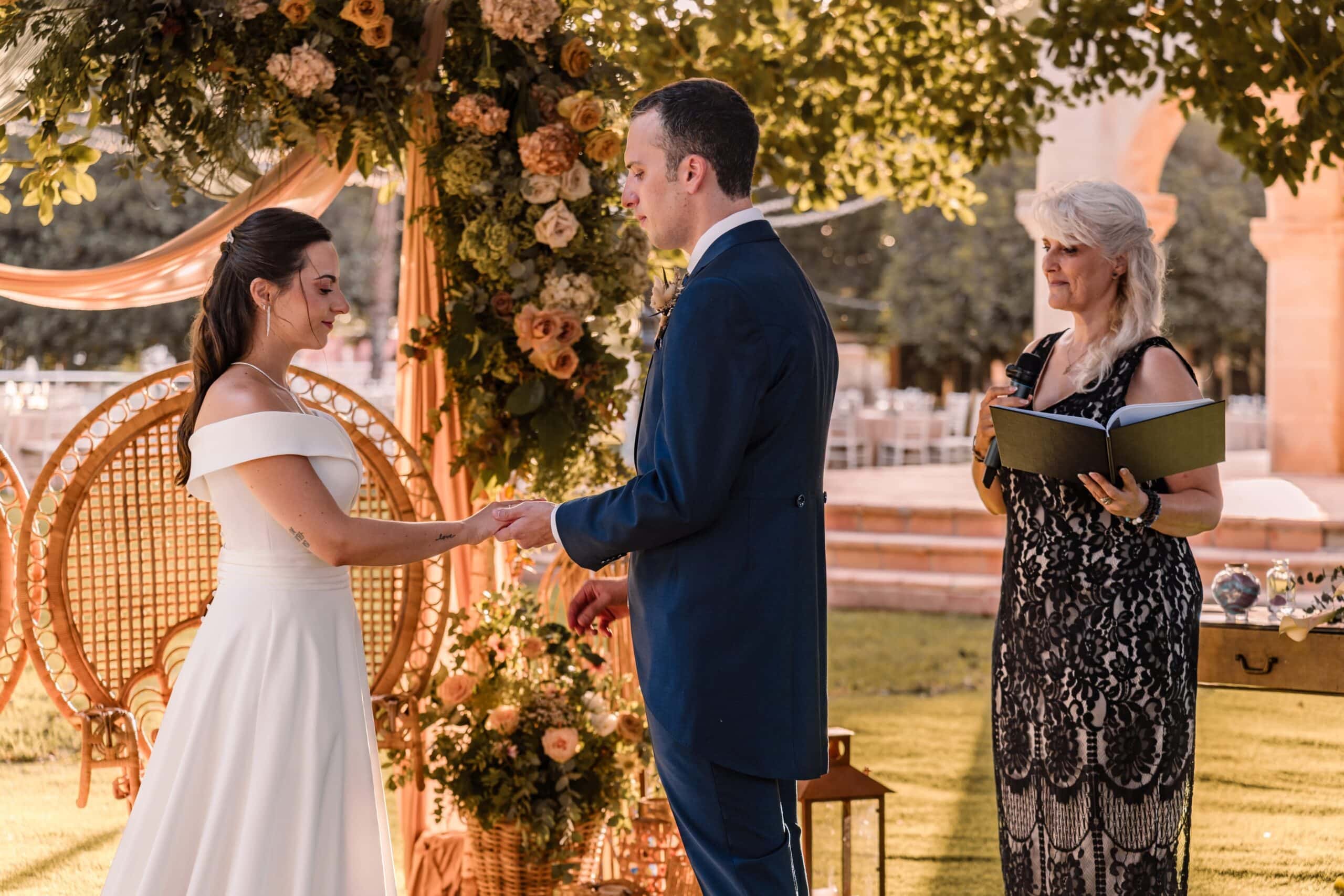 ceremonia de boda emotiva y sencilla sin necesidad de rituales